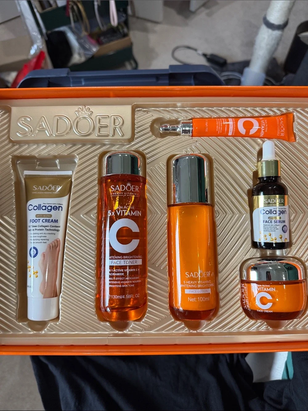 SADOER 7-Piece Vitamin C Skincare Set - Orange